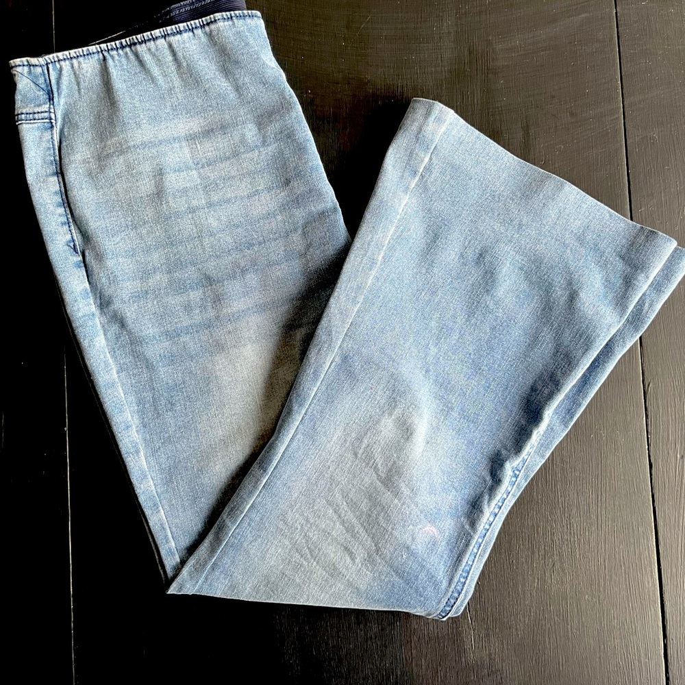 No Boundaries - Bell Bottom Jeans - XL